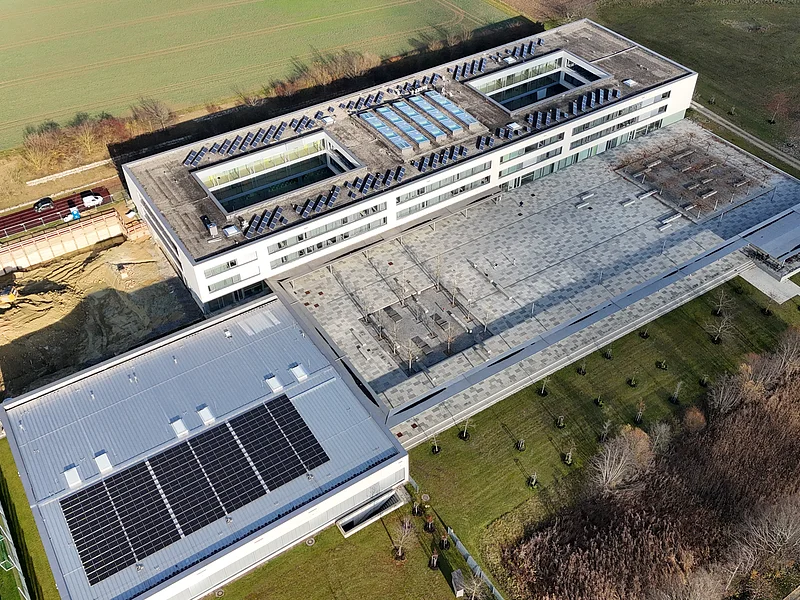 Schulgelände 18.11.2025